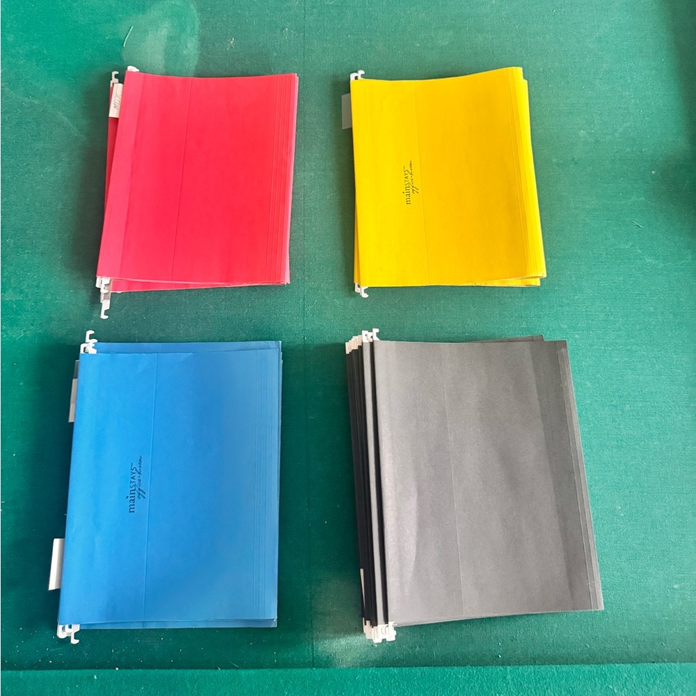 32 File Folders
